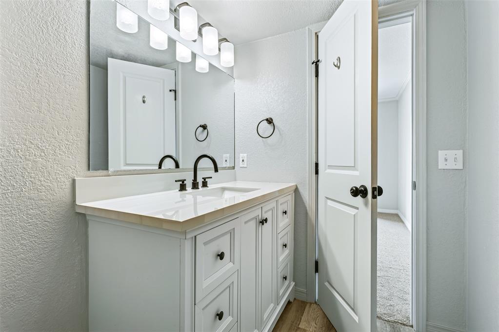 6100 N Brookline Avenue 14 Property Photo 16