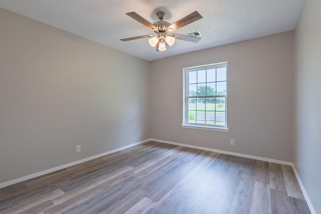 37709 Garretts Lake Road Property Photo 19