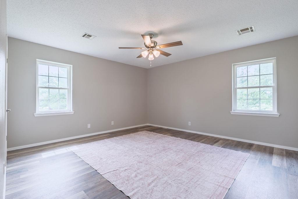 37709 Garretts Lake Road Property Photo 28