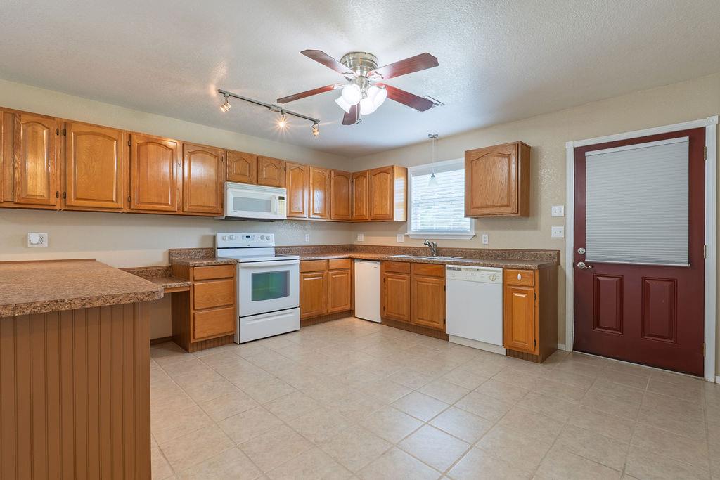 37709 Garretts Lake Road Property Photo 34