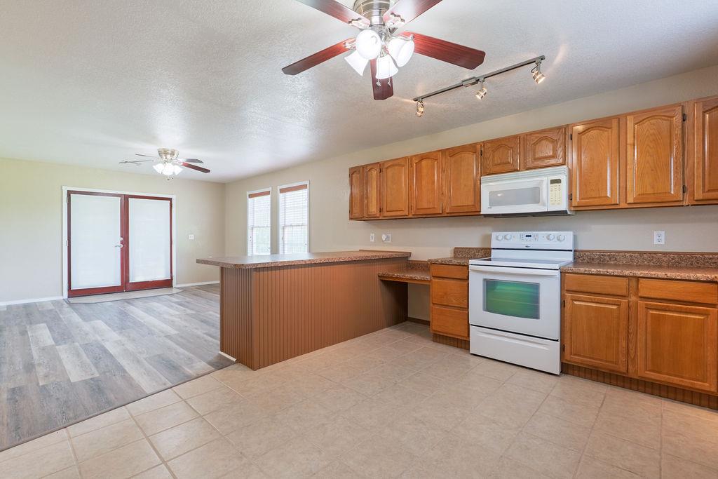 37709 Garretts Lake Road Property Photo 35