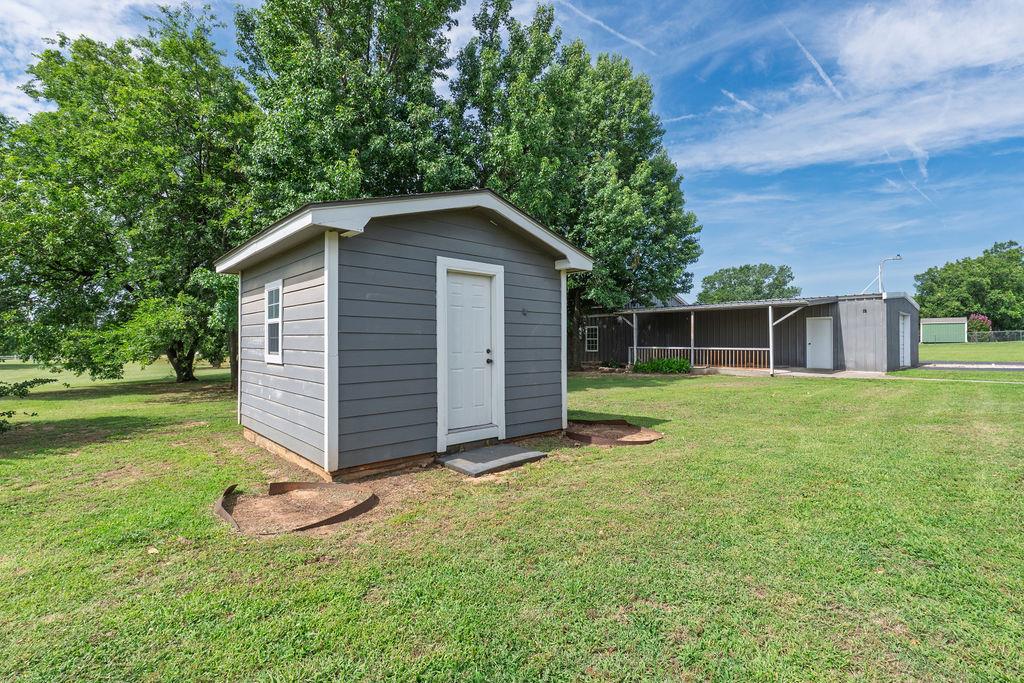 37709 Garretts Lake Road Property Photo 43