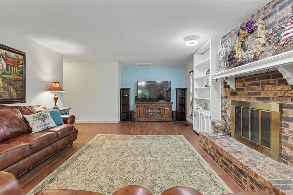 3950 W Charter Oak Road Property Photo 6