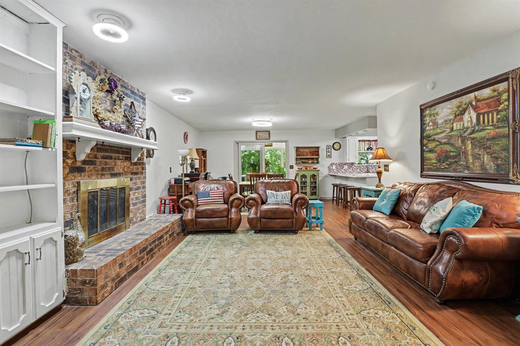 3950 W Charter Oak Road Property Photo 7