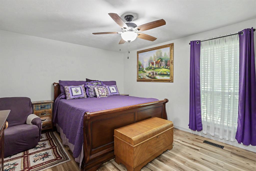 3950 W Charter Oak Road Property Photo 12
