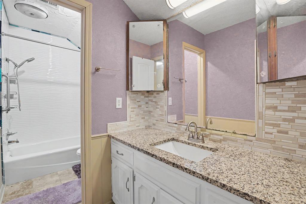 3950 W Charter Oak Road Property Photo 19