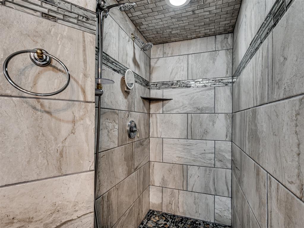 10913 Abbeywood Property Photo 28