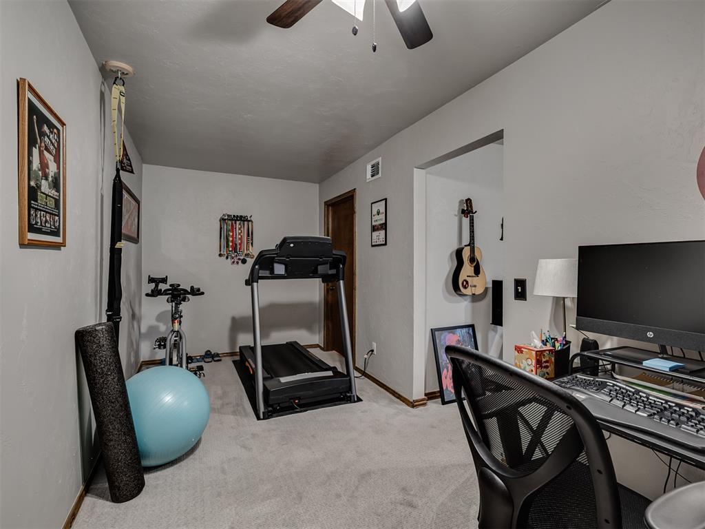 10913 Abbeywood Property Photo 36
