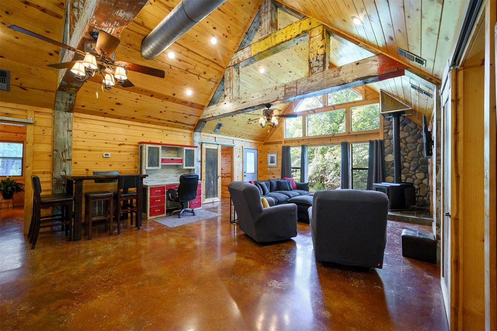 315 Banjo Lane Property Photo 11