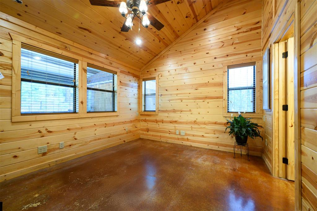 315 Banjo Lane Property Photo 33