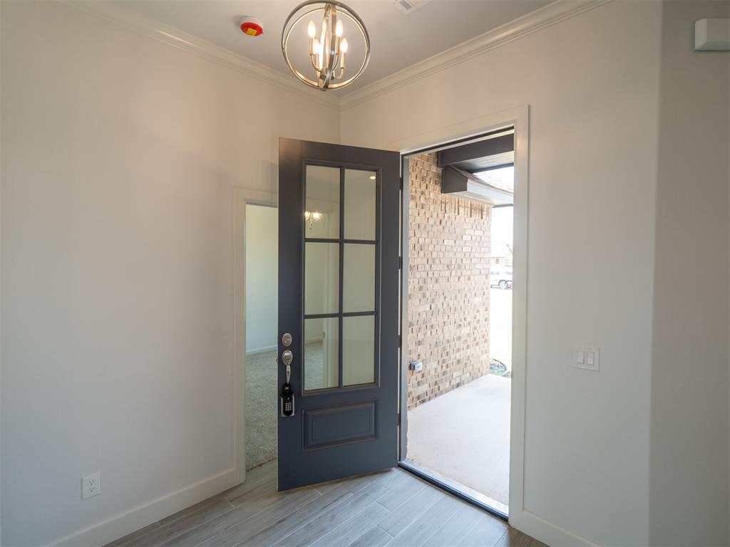 4204 Chesterfield Place Property Photo 7