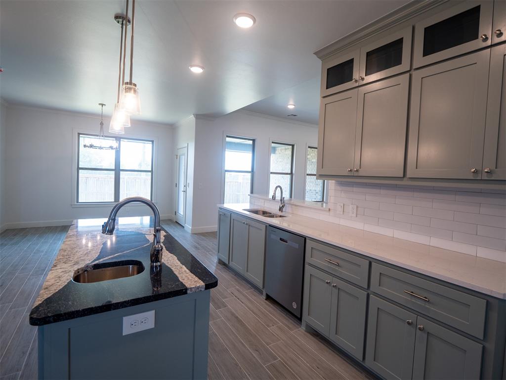 4204 Chesterfield Place Property Photo 15