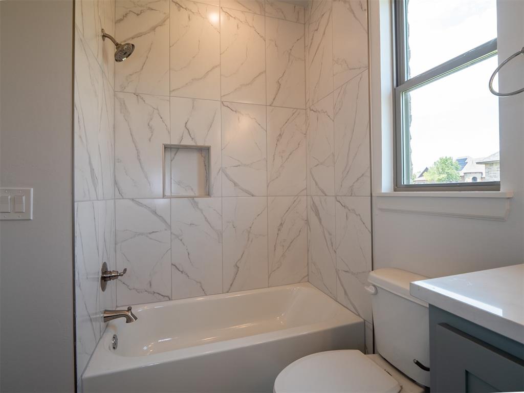 4204 Chesterfield Place Property Photo 33