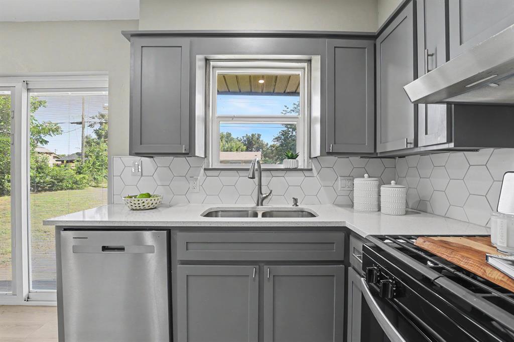 2800 Sw 79th Street Property Photo 6