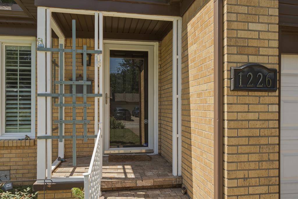 1226 Camden Way Property Photo 2
