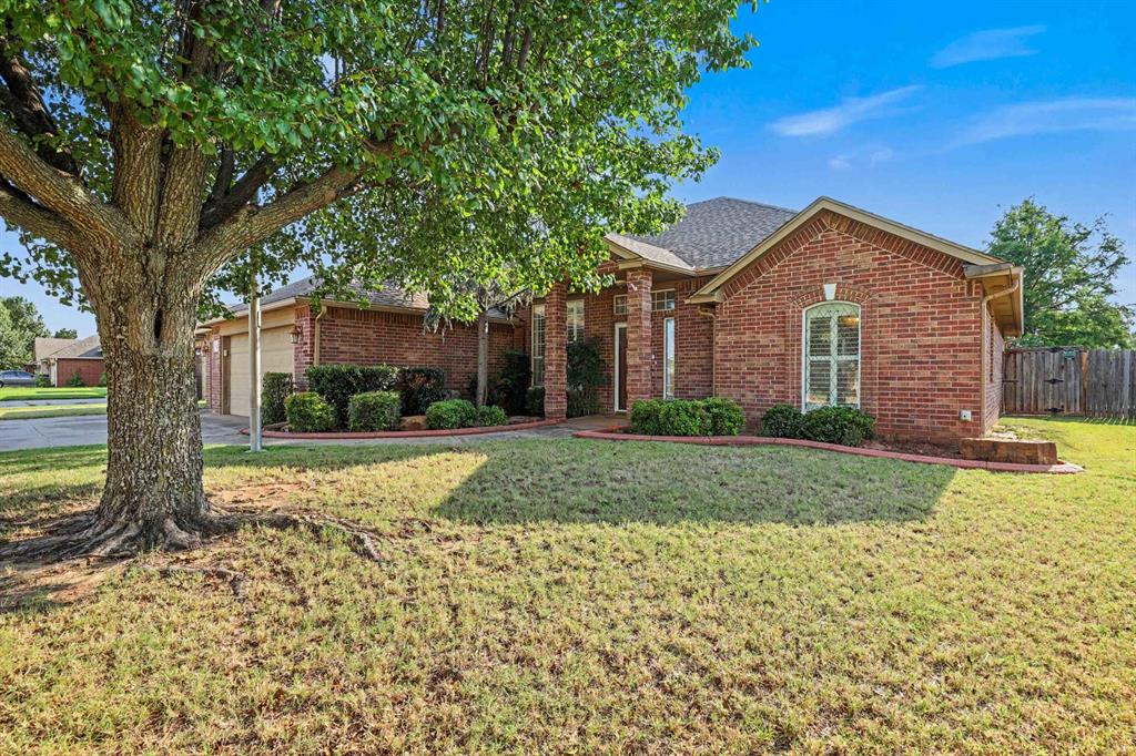 12909 Condor Street Property Photo 2