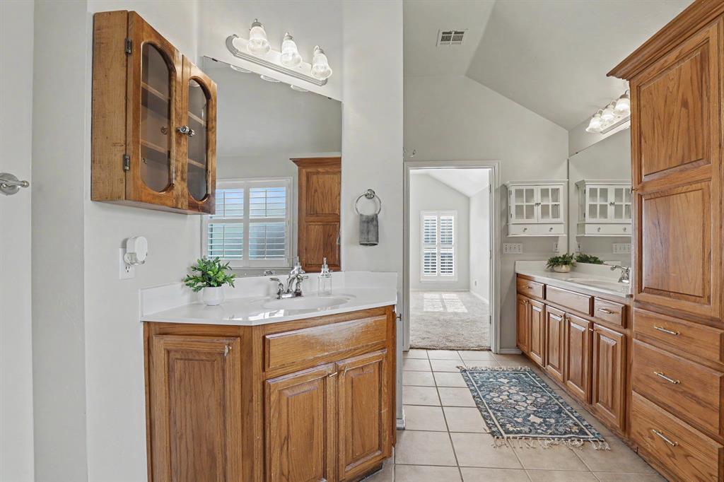 12909 Condor Street Property Photo 8