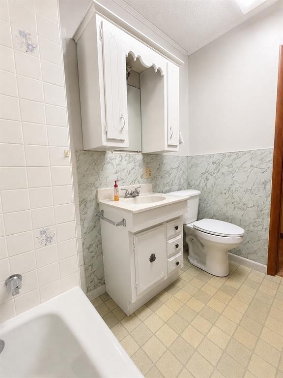 920 E Maple Street Property Photo 15