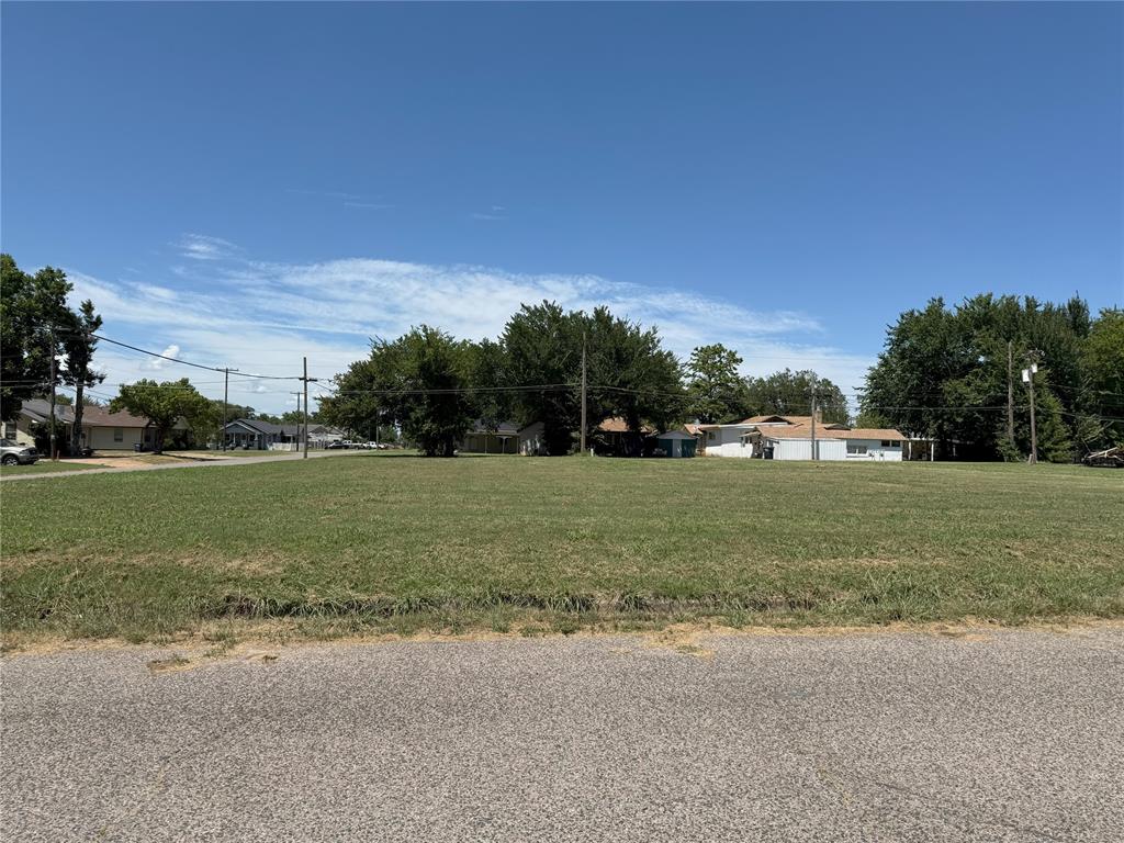 419 W 7th Street Property Photo 5