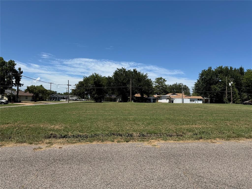 419 W 7th Street Property Photo 6