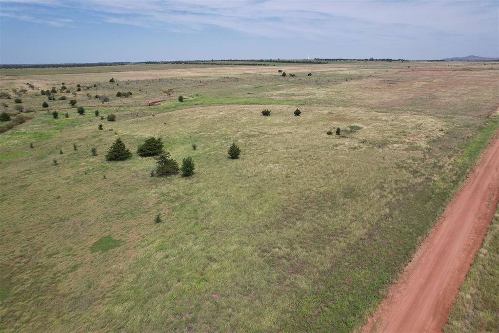 1550 E County Road Property Photo 17