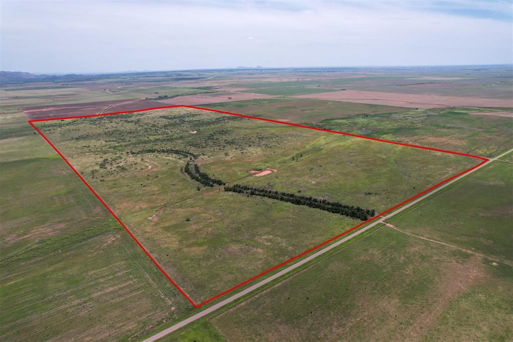 1550 E County Road Property Photo 18