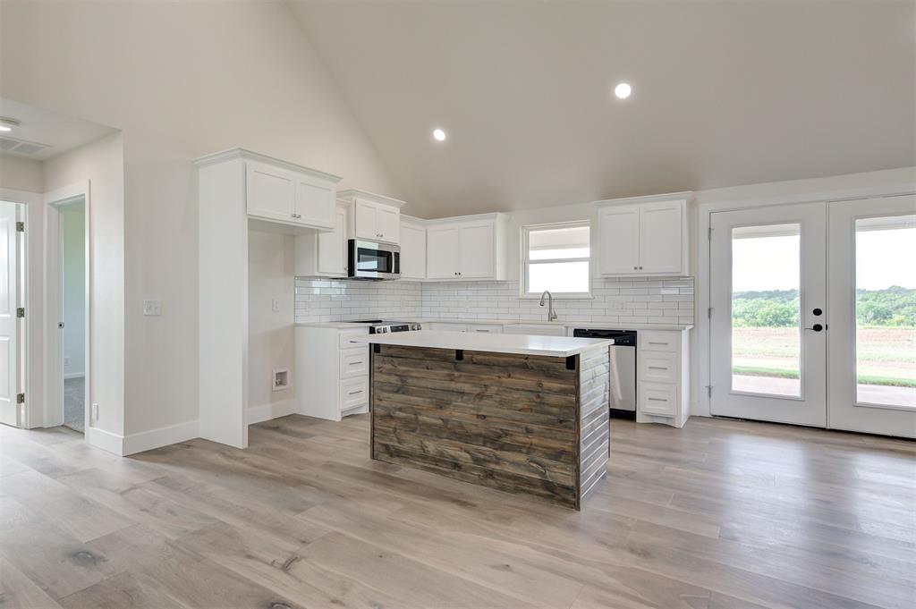 333861 E 930 Road Property Photo 4