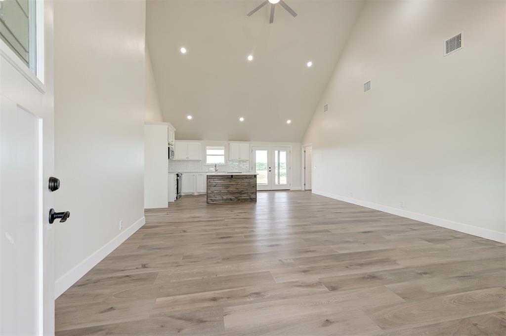 333861 E 930 Road Property Photo 5
