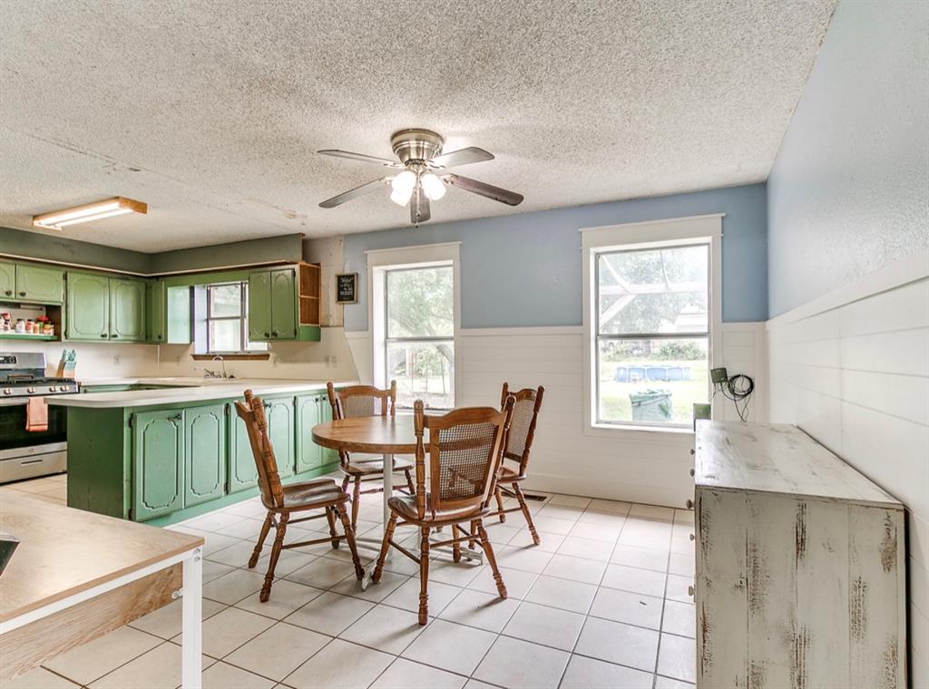 19601 S Rock Creek Road Property Photo 4