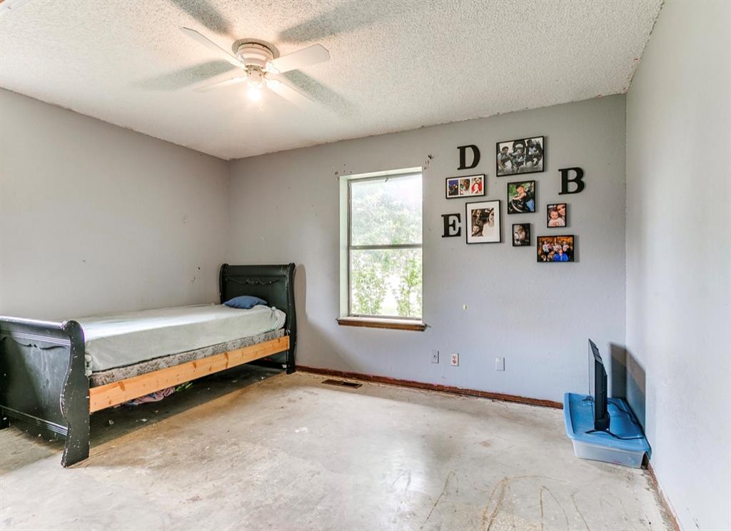 19601 S Rock Creek Road Property Photo 7