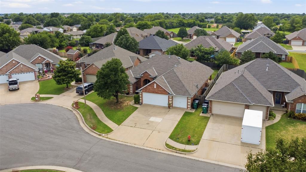 11813 Dalton Drive Property Photo 3