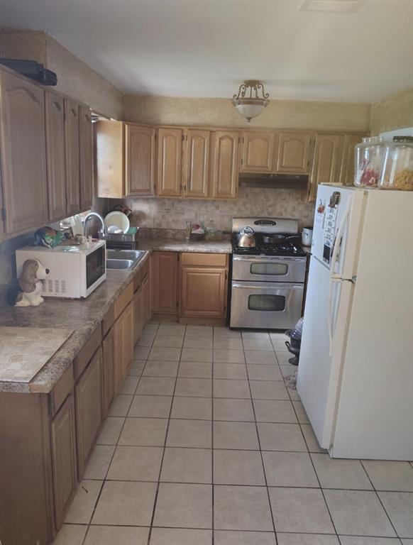 3329 Sw 47th Street Property Photo 6