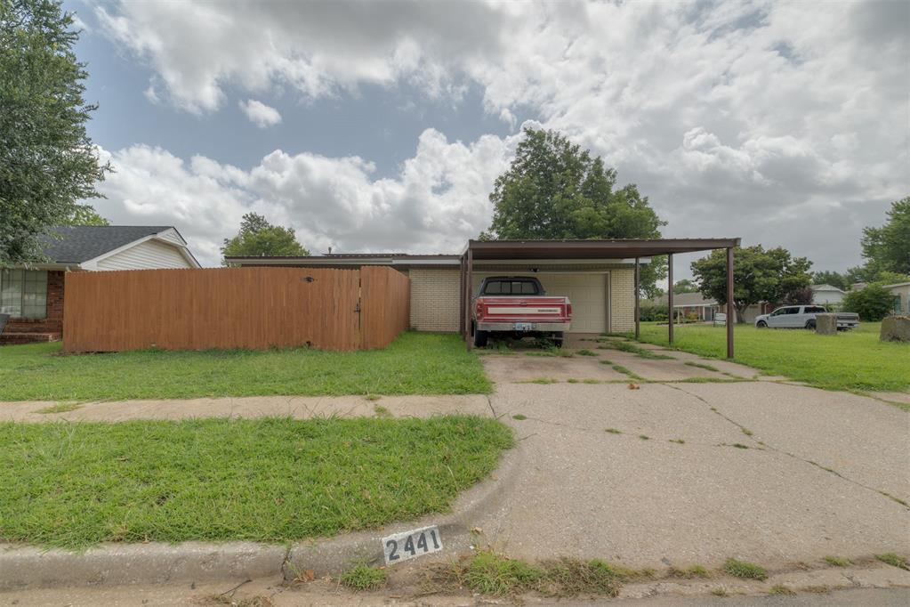 2441 Sw 77th Street Property Photo 4