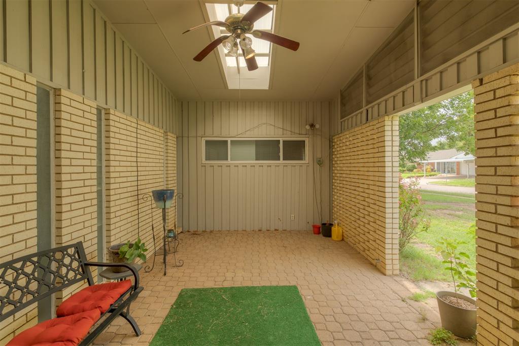 2441 Sw 77th Street Property Photo 7