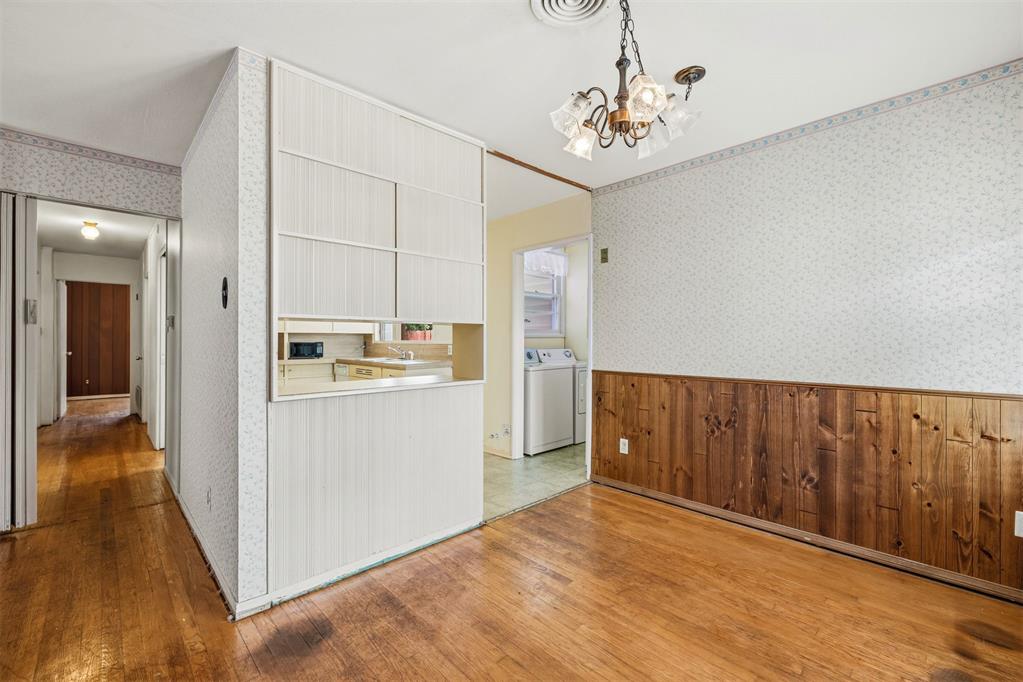 2414 Oxford Way Property Photo 13