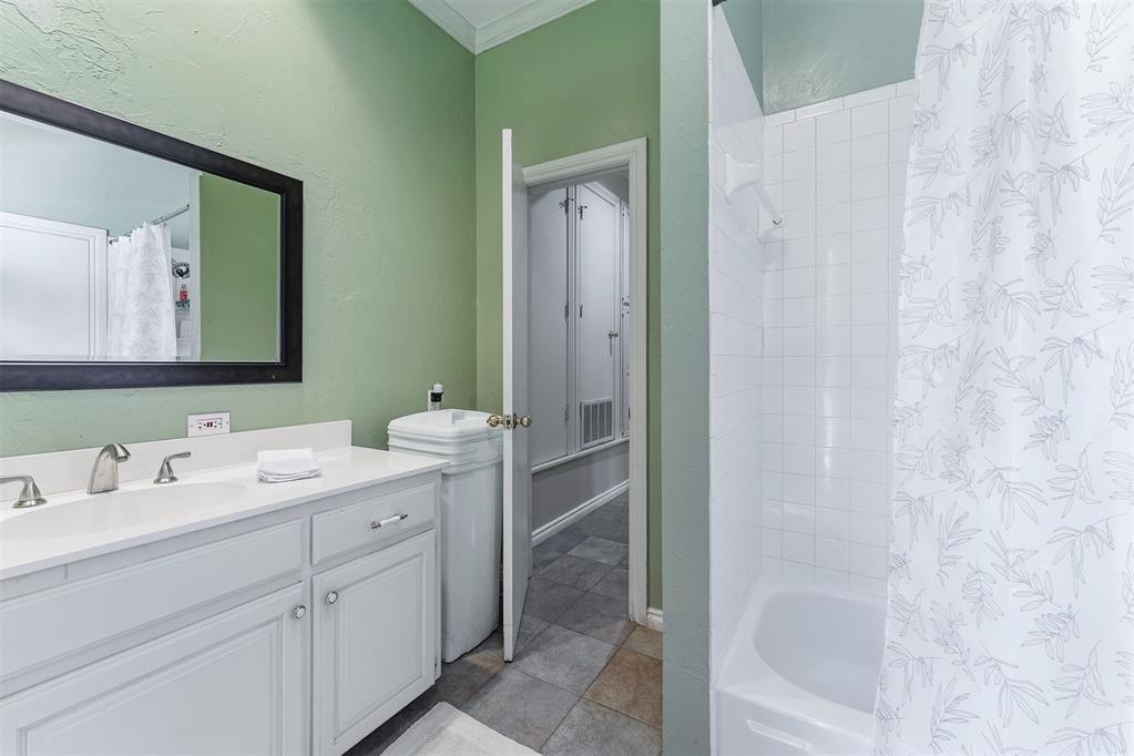 2013 Spirit Wood Lane Property Photo 34