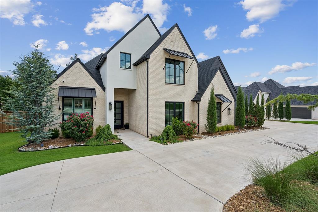 5008 Water Oak Way Property Photo 3