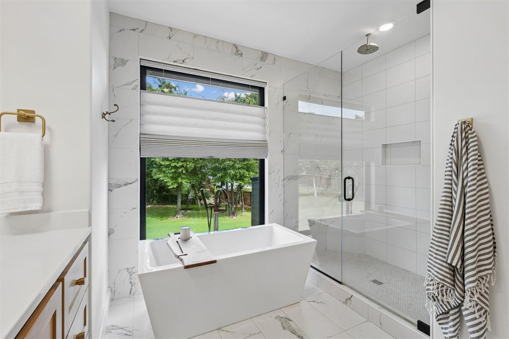 5008 Water Oak Way Property Photo 16