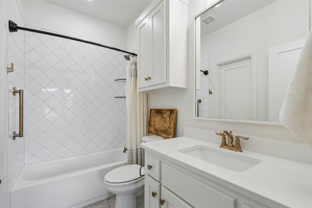 5008 Water Oak Way Property Photo 23