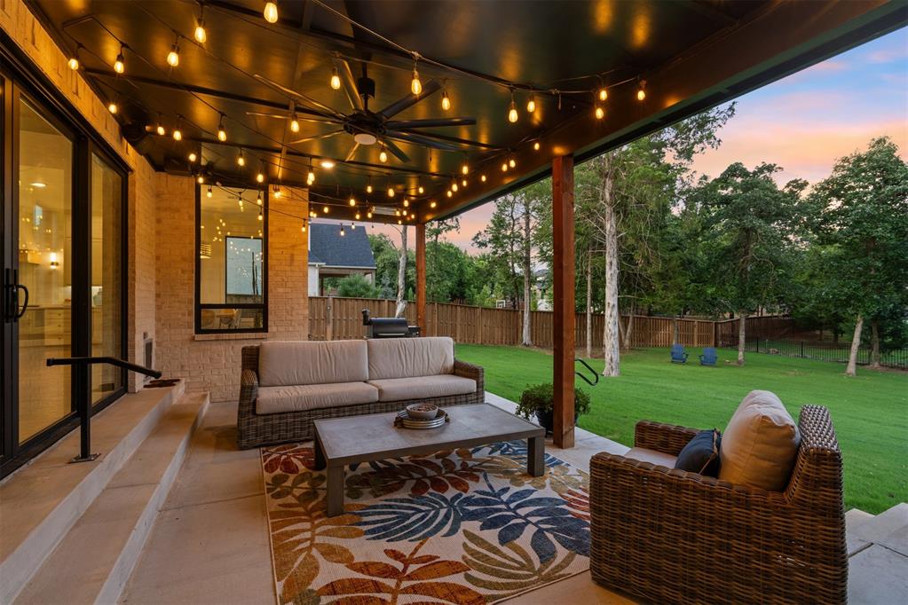 5008 Water Oak Way Property Photo 33