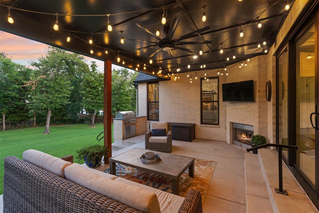 5008 Water Oak Way Property Photo 34