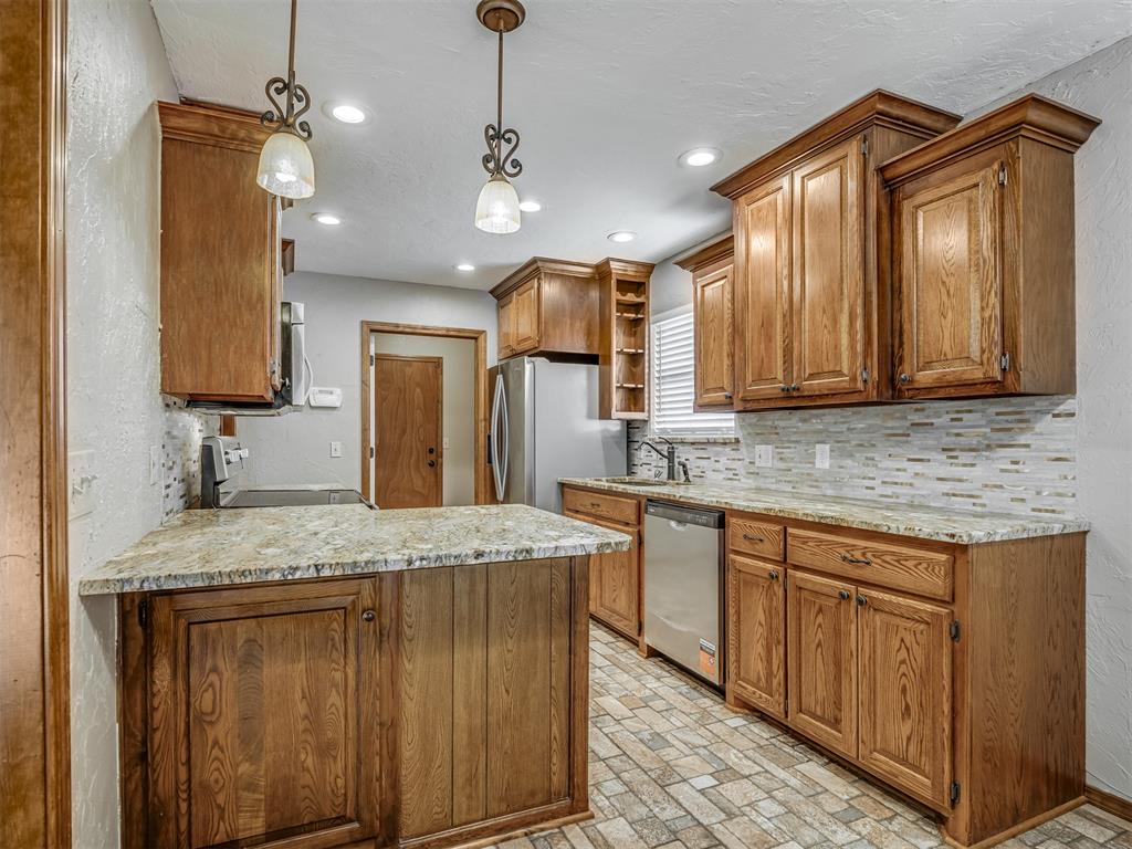 11124 Ashford Drive Property Photo 29