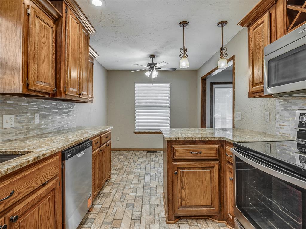 11124 Ashford Drive Property Photo 35