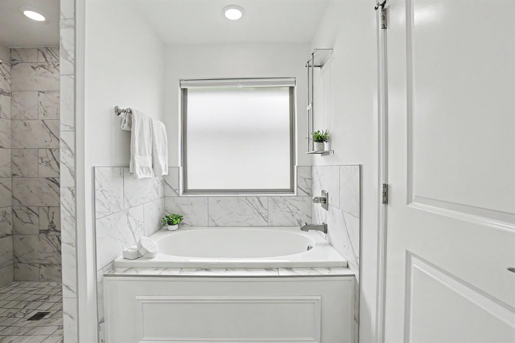 3240 Mangrove Road Property Photo 19