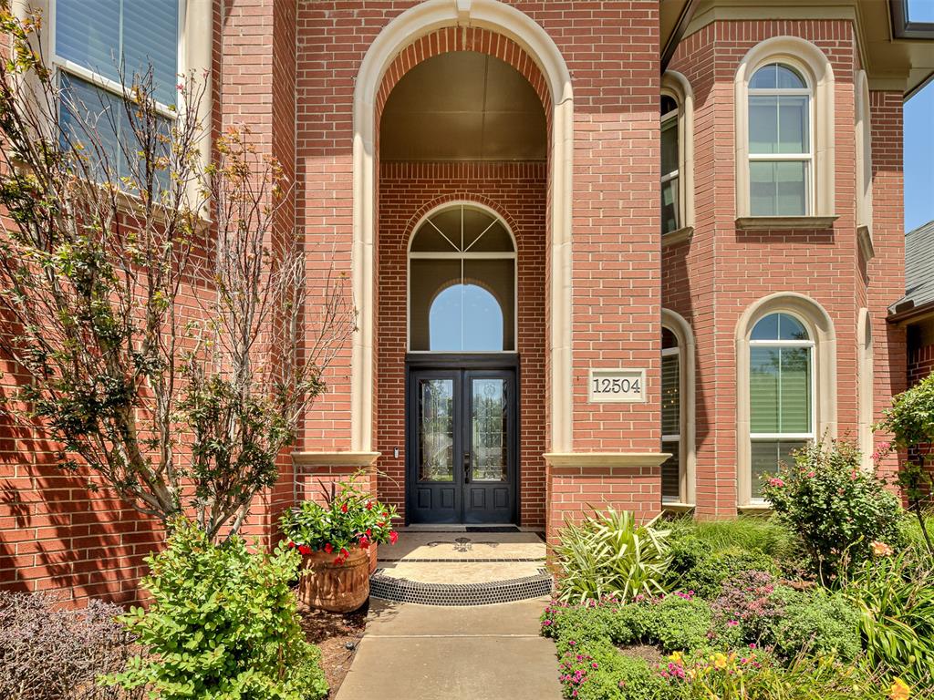 12504 Shire Lane Property Photo 3