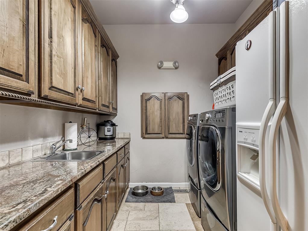 12504 Shire Lane Property Photo 40