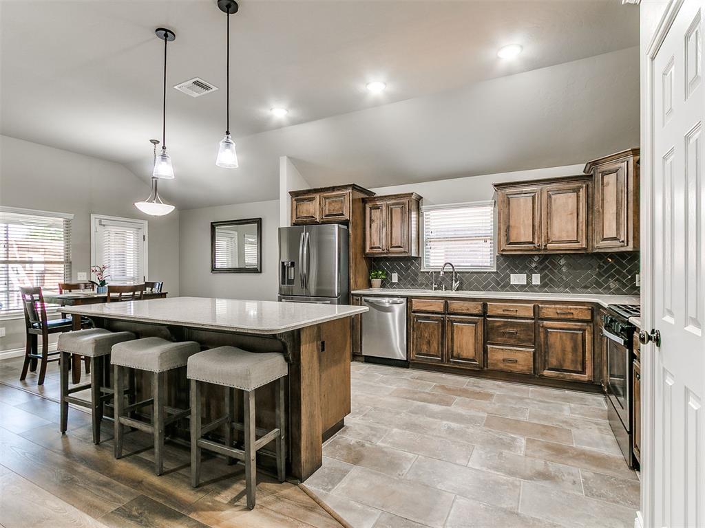 15521 Boulder Drive Property Photo 4