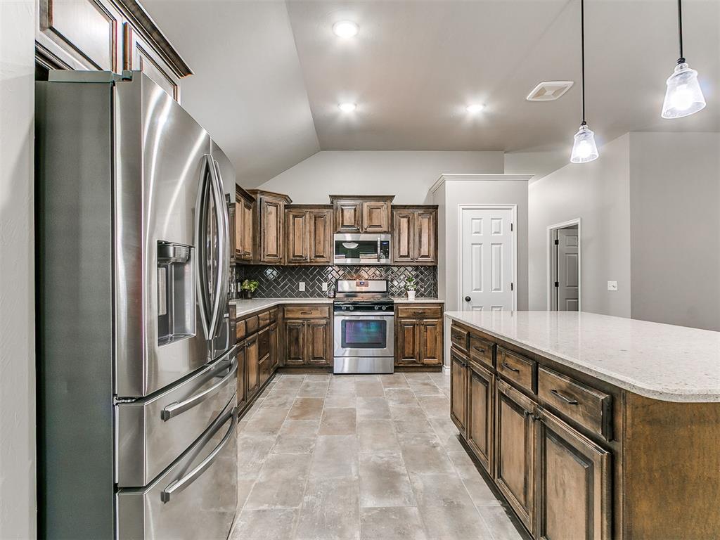 15521 Boulder Drive Property Photo 13