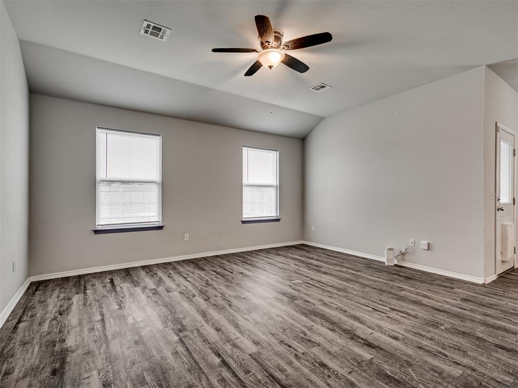2009 Bosc Drive Property Photo 4