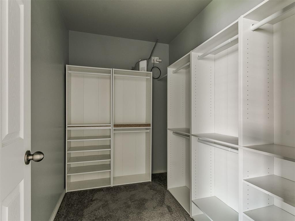 488 Fox Den Street Property Photo 15